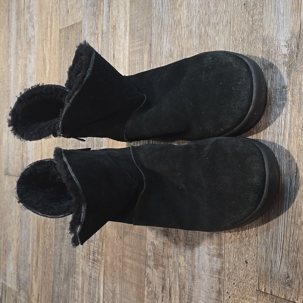 Koolaburra by Uggs Black boot lined Size 9 - Picture 2 of 10